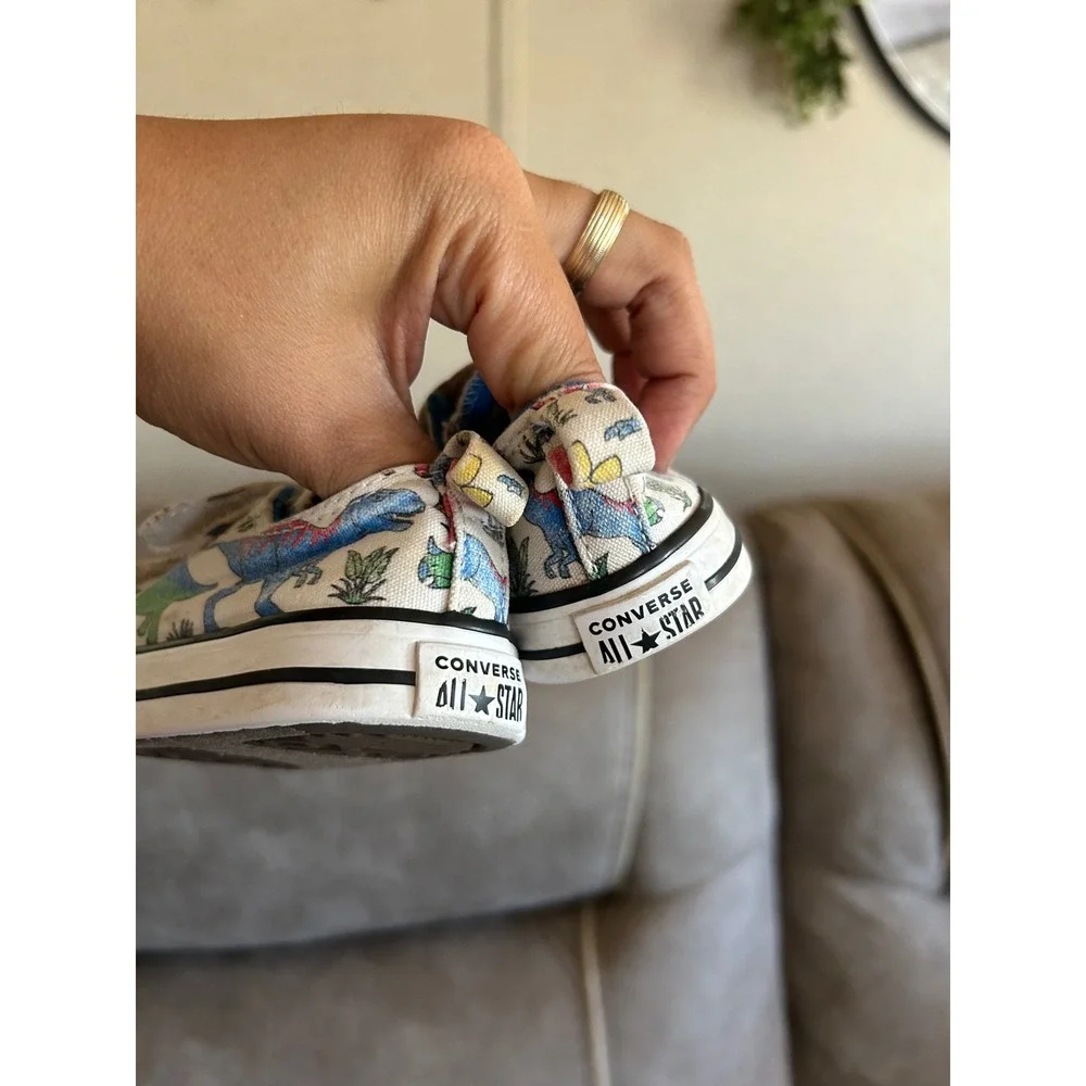 Converse Chuck Taylor All Star Dinosaur Print Toddler Shoes 7 A15067F White Blue